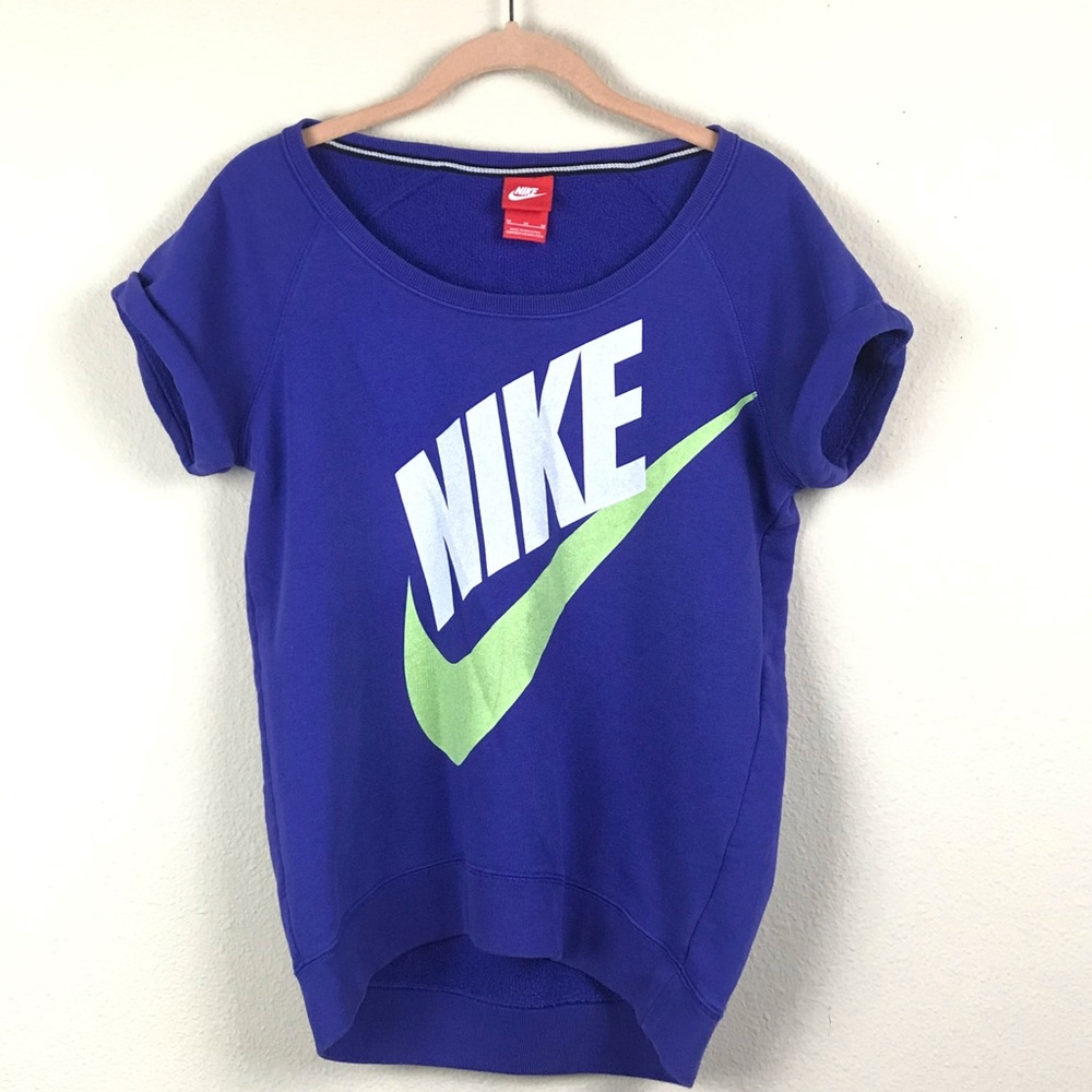Nike Swoosh Tee